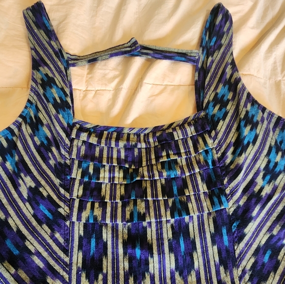 Patterned Square-Neck Tank Top - Picture 3 of 7